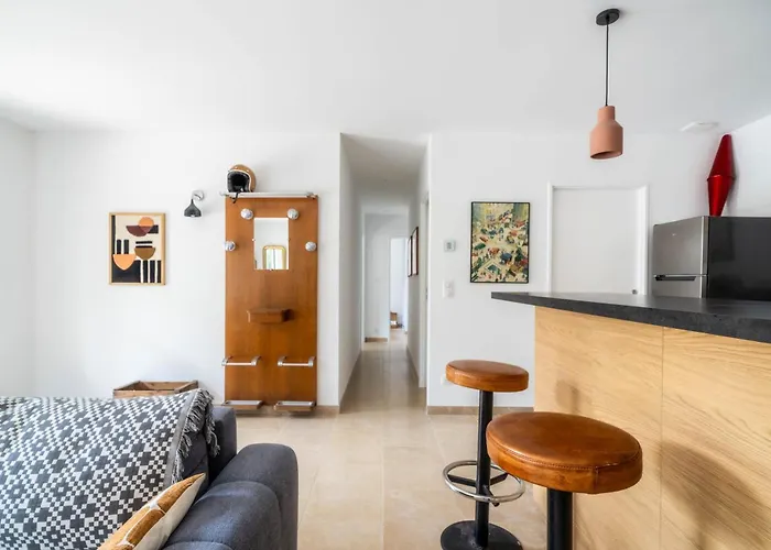 Casa de Férias Maison Jeannot - Climatisee Avec Piscine Vers-Pont-du-Gard